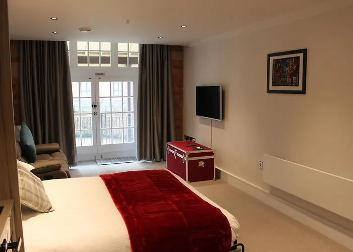 Waters Edge At Cocoa * York